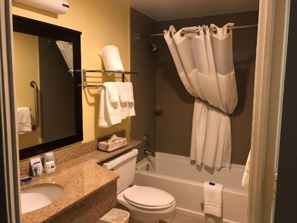 Best Western Plus Deerfield Beach Hotel & Suites image 17